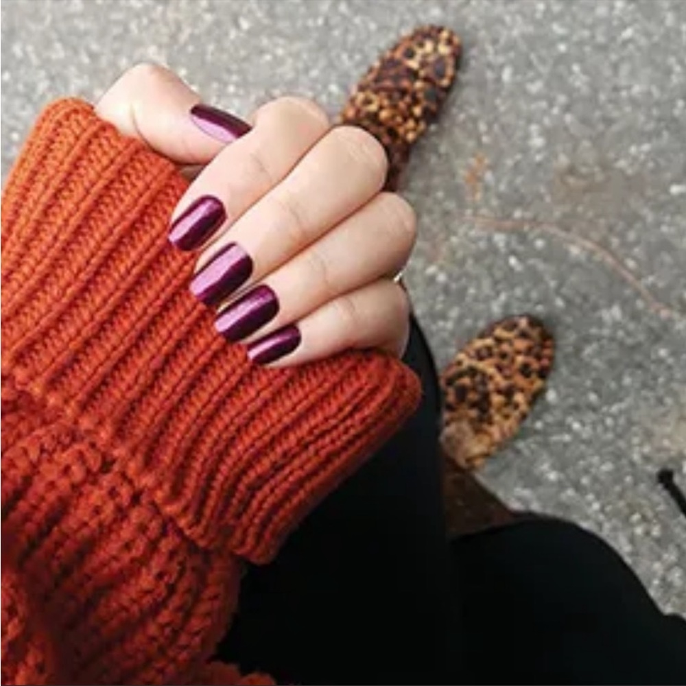*Retired* Color Street: New York Minute | Berry Purple Fall Winter Jewel Shimmer - Picture 9 of 13